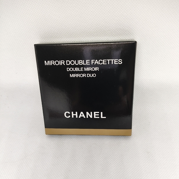 White With Black Lettering Double Facettes Compact Mirror - Picture 7 of 9